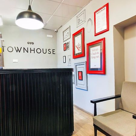 Super Townhouse Rcc Sunrise Hotel Hyderabad Exterior photo
