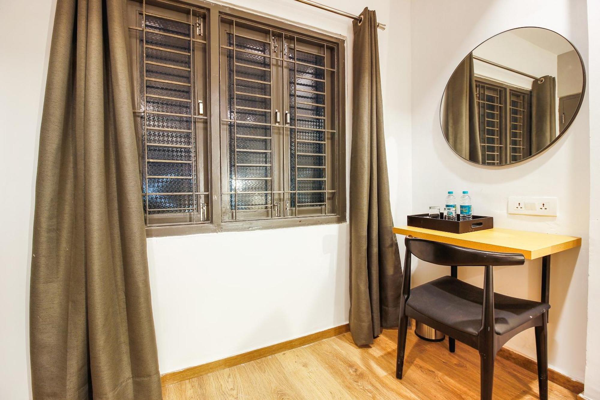 Super Townhouse Rcc Sunrise Hotel Hyderabad Exterior photo